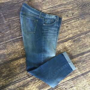 Jessica Simpson capris-no distressing